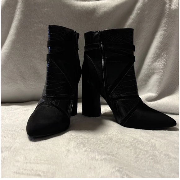 Just Fab Boots - Picture 1 of 6